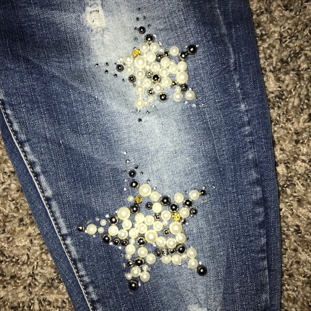 NWT Size M Embellished Pearls Beads Skinny Jeans - Picture 3 of 5